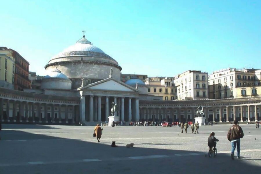 Naples and Pompeii: Half-Day Tour - Driving to Pompeii: the time between Naples and ash