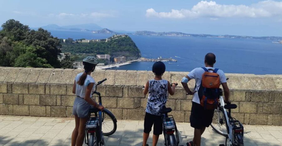 Naples: City Highlights Guided Bike Tour - Getting Started at Bicycle House (and What the Ride Feels Like)