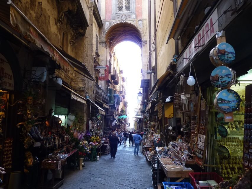 Naples: City Walking Tour w/ Underground Roman Ruins Ticket - Finish options: break free or add lunch near Piazza Municipio