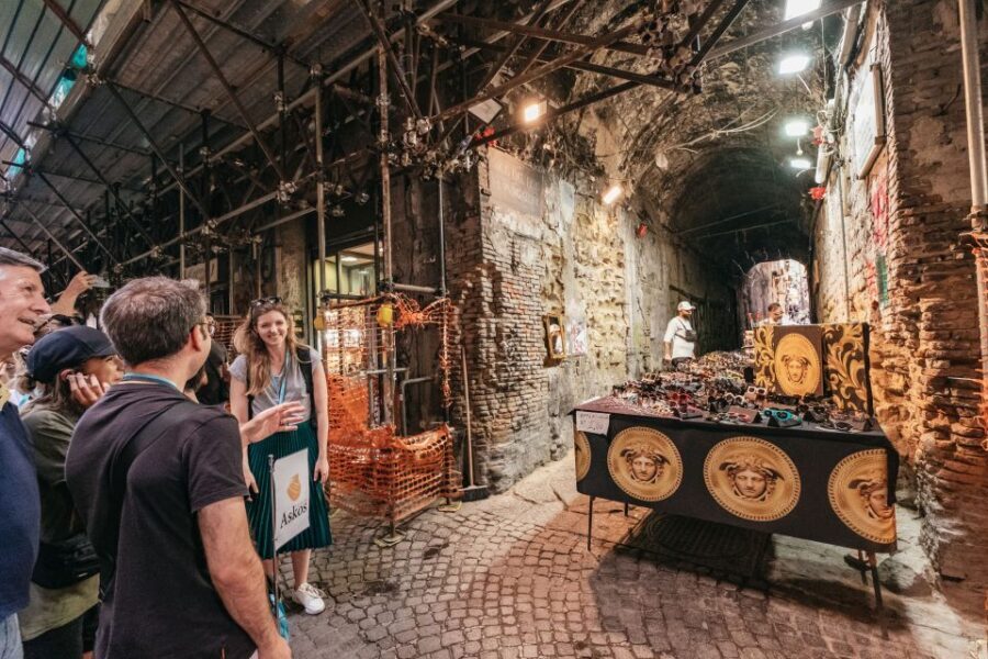 Naples: Downtown Tour with Veiled Christ & St Clare Tickets - Naples Cathedral and Saint Gennaro: the baroque closer