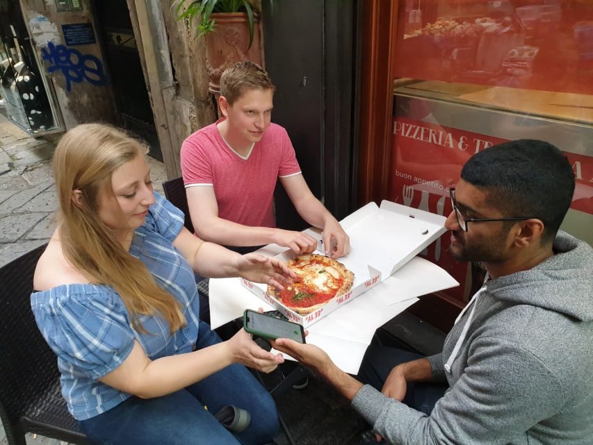 Naples: Food Tour with Davide - How this Naples food tour feels in the real world