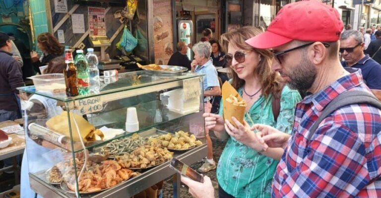 Naples: Food Tour with Davide - Where you start: Piazza Dante and a walk that makes sense