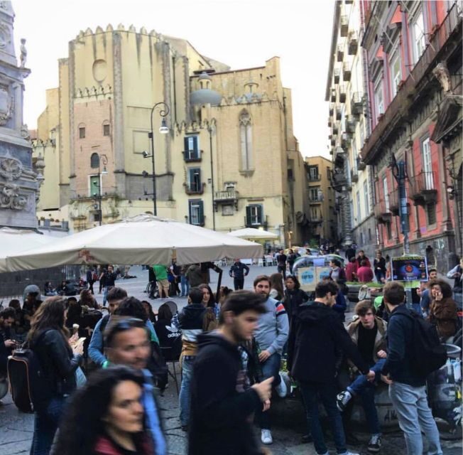 Naples: Guided Pub Crawl in the Old Town - Toledo Metro to the Old Town: How the Night Gets Rolling