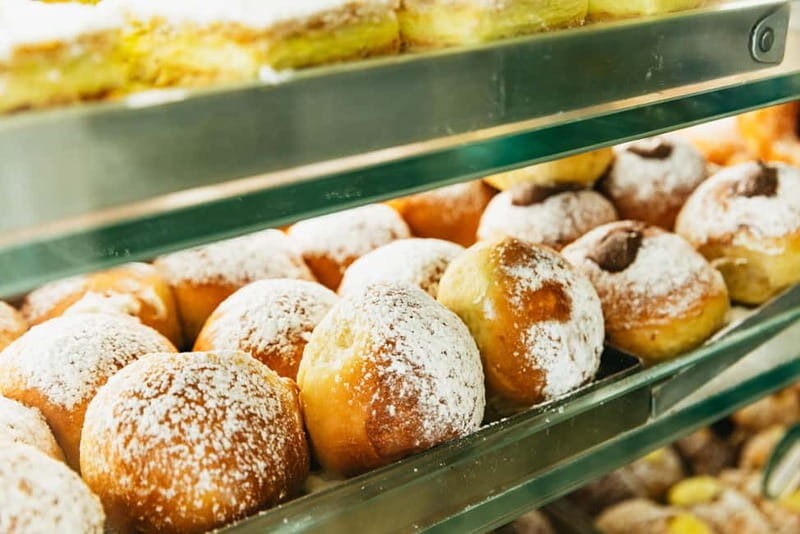 Naples: Guided Street Food Tour with Spritz - Toledo Street to Piazza del Gesù Nuovo: finishing with a bigger picture