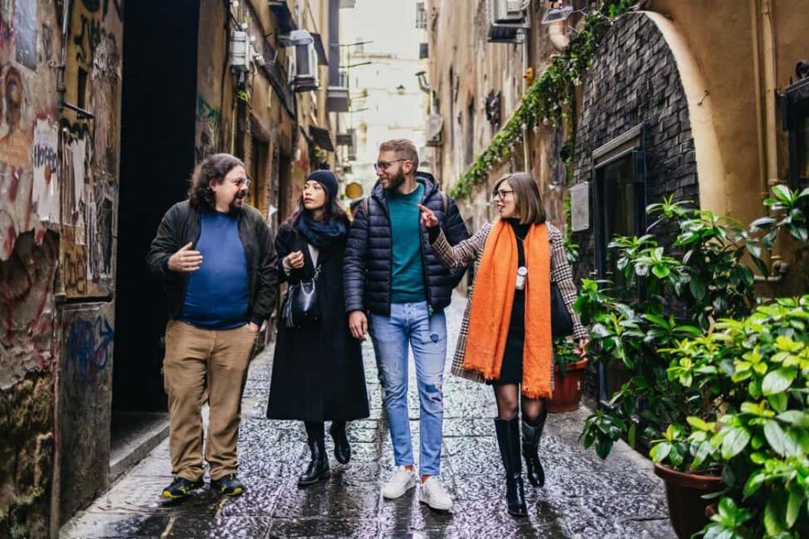 Naples: Old Town Guided Walking Tour - Key highlights to look for