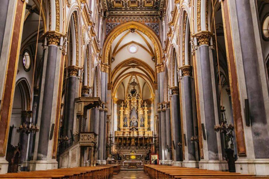 Naples: Old Town Guided Walking Tour - Purgatorio ad Arco: the photo stop with a strong Naples personality