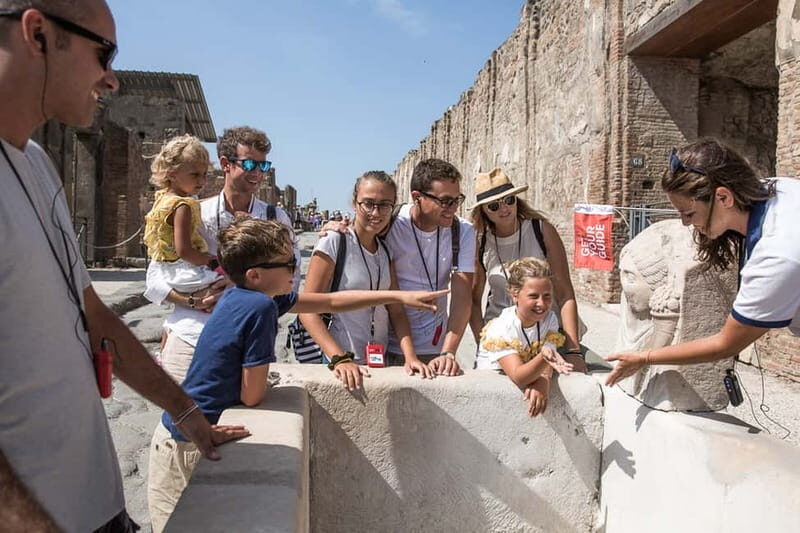 Naples or Sorrento: Full-Day Pompeii and Mount Vesuvius Tour - Free Time Near Pompeii: Shops, Cafes, and the Lunch Reality