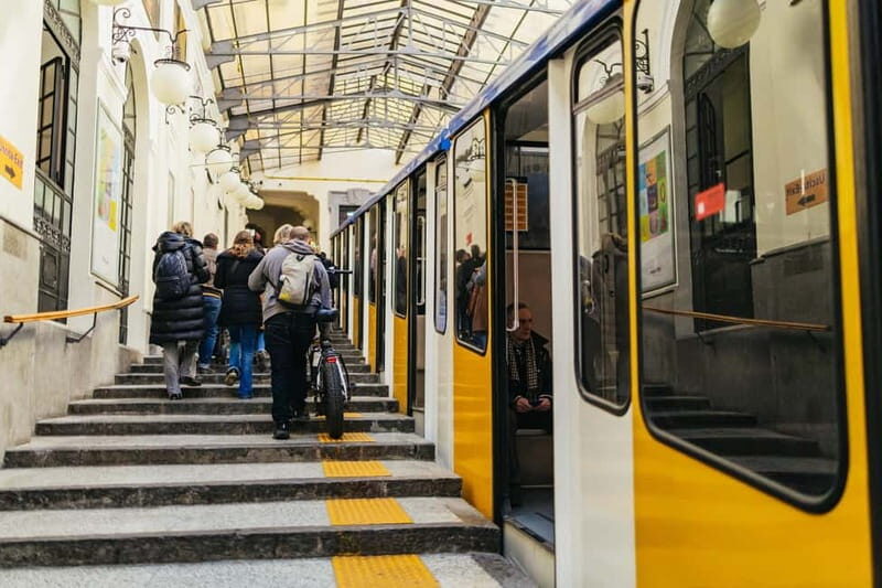 Naples: Panoramic Walking Tour with Funicular - Vomero up top: where the sea air meets the city plan