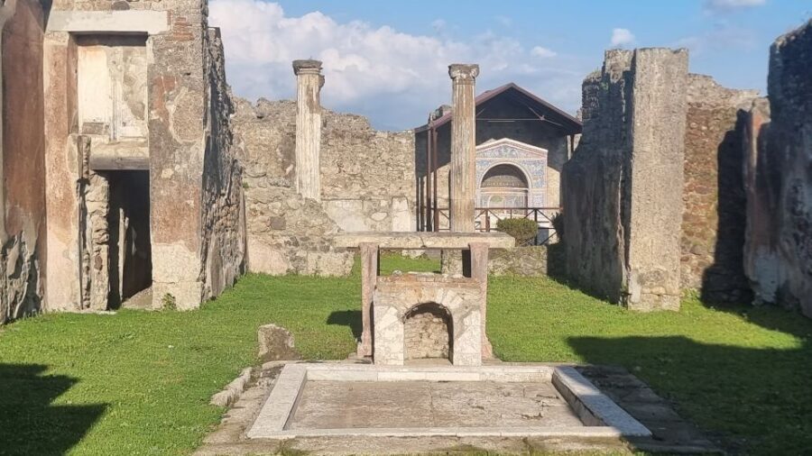 Naples: Pompeii Self Guided Audio Tour - Support and languages: what to expect before you start listening
