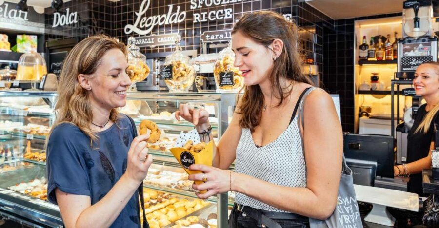 Naples: Private Food Tour – 10 Tastings with Locals - The 10 tastings: savory, sweet, and drinks (with real pacing)