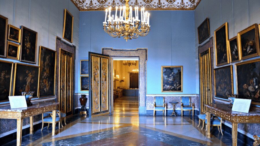Naples: Royal Palace Entry Ticket with Digital Audio Guide - Royal Palace Naples: start at Piazza del Plebiscito, 1