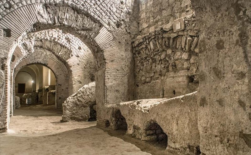 Naples: San Lorenzo Maggiore and Neapolis Sotterrata Ticket - Start at Piazza San Gaetano: a smart base for ancient Naples