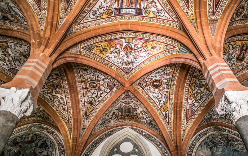 Naples: San Lorenzo Maggiore and Neapolis Sotterrata Ticket - Cloister and Chapter Hall: where medieval architecture does the talking
