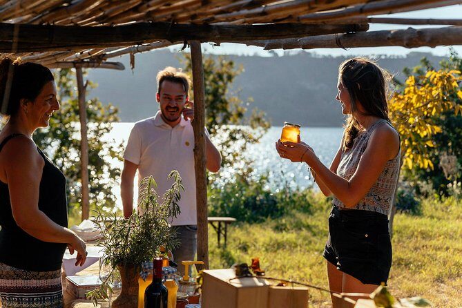 Naples Scenic E-Bike Ride to a Local Vineyard with Meal - The vineyard lunch and wine tasting at Lake Averno