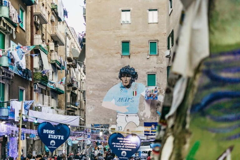 Naples: Street Art & History Tour in the Spanish Quarters - Meeting at Piazzetta Matilde Serao 2 and Finding the Right Pace
