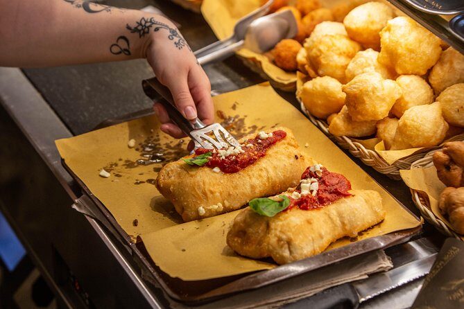 Not Just Another Naples Street Food Tour with Eating Europe - Meeting Point at Ke Kafè, Then Straight Into the Galleria Atmosphere
