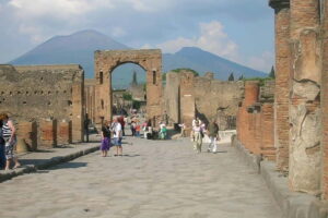 Pompei: Pompeii Private Tour - Meet at Tempio Travel and Get Through the Ruins Gate With Less Waiting