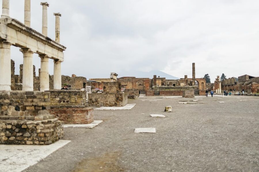 Pompeii: Afternoon to Sunset Guided Tour with Ticket - Pompeii at Sunset: Why This 2.5-Hour Window Works
