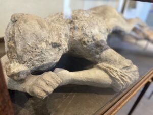 Pompeii and Herculaneum: Guided Tour with an Archaeologist - Where the tour starts: Ristorante Suisse and the pace you’ll feel