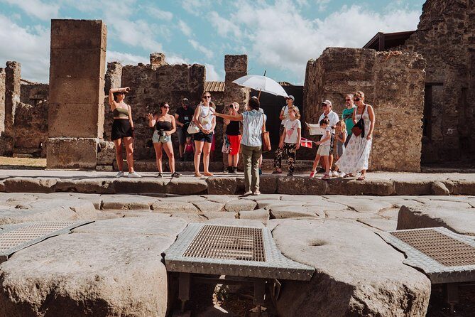 Pompeii and Mount Vesuvius Small Group Tour - Herculaneum as the backup plan: a smarter use of a weather change