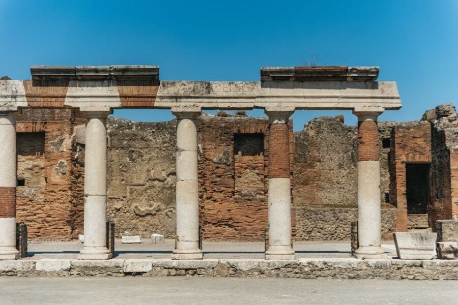 Pompeii: Archaeological Park Tour with Ticket on request - How the guide experience changes what you see