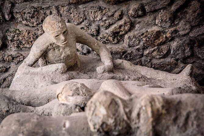 PompeiI Exclusive Tour with your Archaeologist in a Small Group - Teatro Grande: how the city staged performances