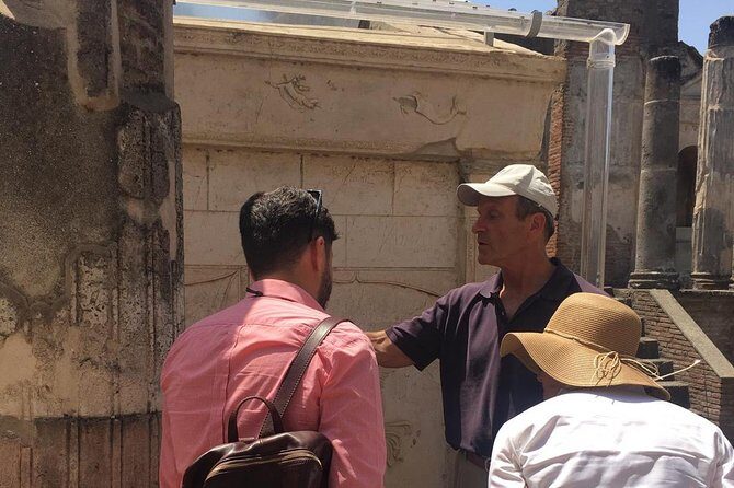 PompeiI Exclusive Tour with your Archaeologist in a Small Group - Guides and group size: what the best moments tend to have in common
