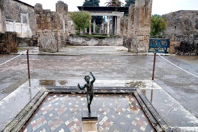 Pompeii Express Guided Tour by Train from Sorrento - Walking Reality: Uneven Ground, Heat, and Group Pace