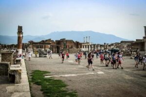 Pompeii: Group Tour with an Archeologist Guide - Meeting at Tempio Travel: start point you should find quickly