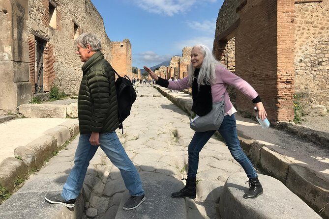 Pompeii Guided Tour & Horse Riding on Vesuvius with Lunch - Where the Day Becomes Italian: Vineyard Lunch and Wine Tasting