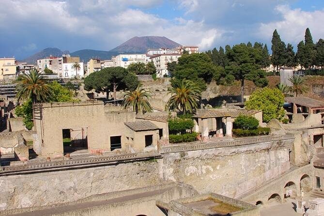 Pompeii & Herculaneum Day Trip from Naples with Lunch - Who This Tour Fits Best (and Who Might Feel Short-Changed)