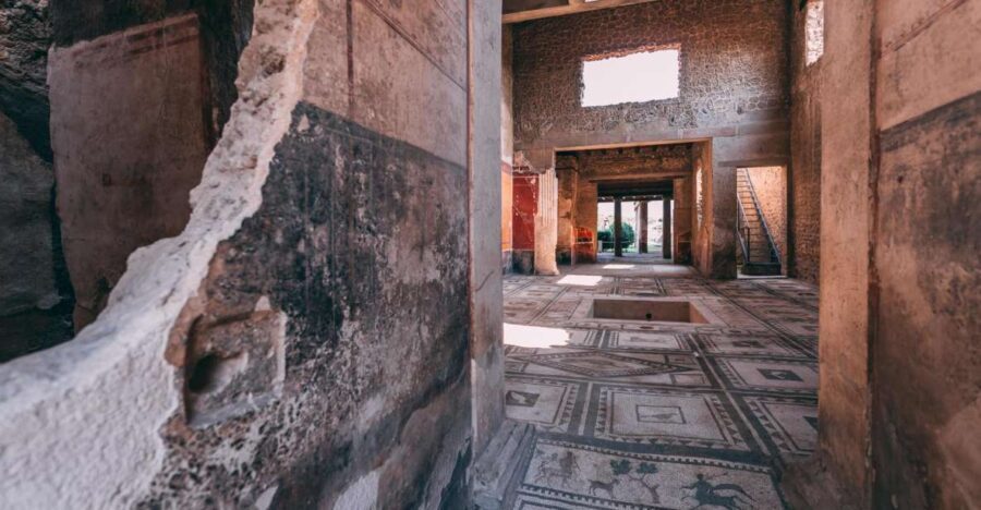 Pompeii: Private Tour with an Archaeologist - Key highlights at a glance