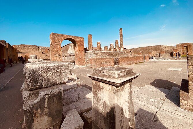 Pompeii Private Tour with an Archaeologist and Skip The Line - 3 hours - Who should book this tour, and who might not