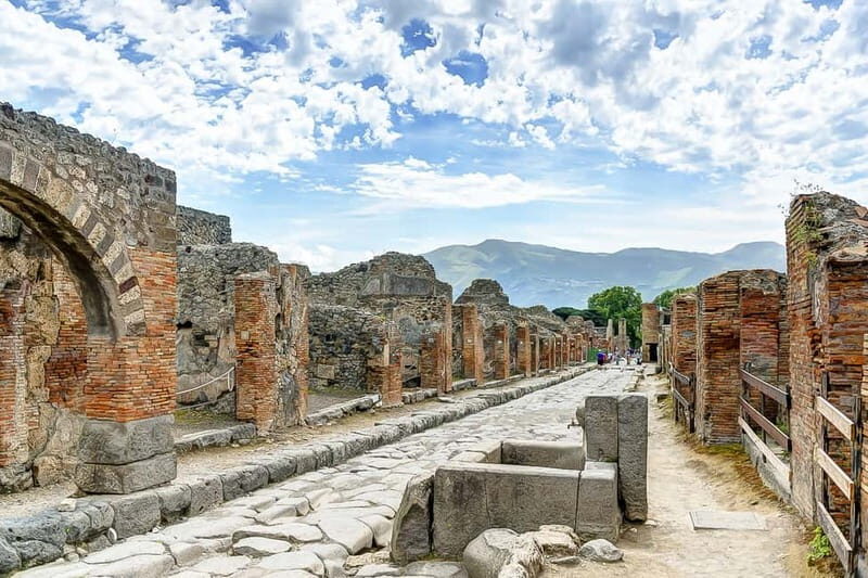 Pompeii Ruins Private Tour with Optional Skip-the-Line Entry - Key Points to Know Before You Go