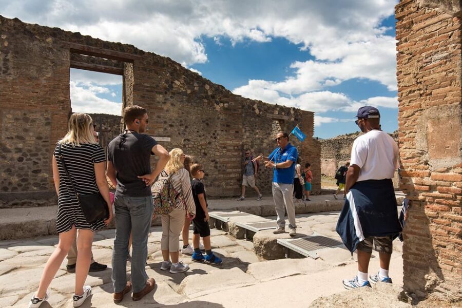 Pompeii: Skip-the-Line Guided Tour - Time to explore, then a good map so you can keep going