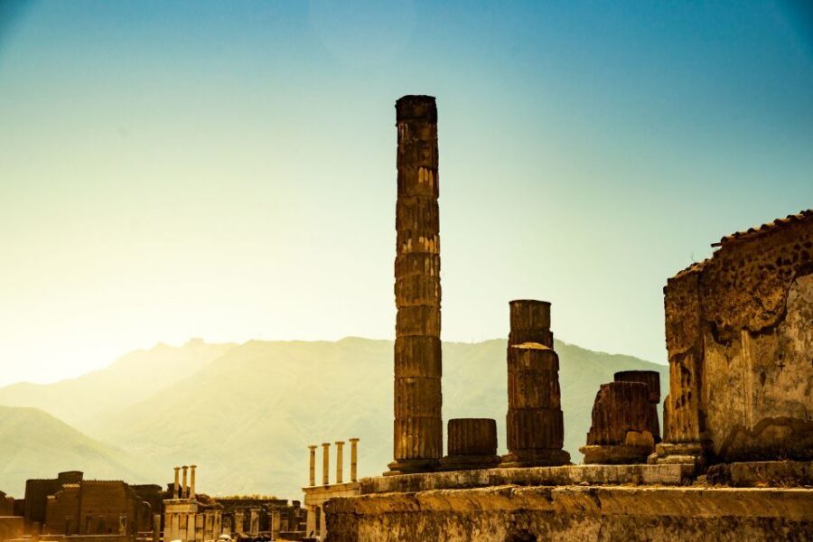 Pompeii: Skip-the-line-Ticket and Guided Tour - Why skip-the-line matters at Pompeii