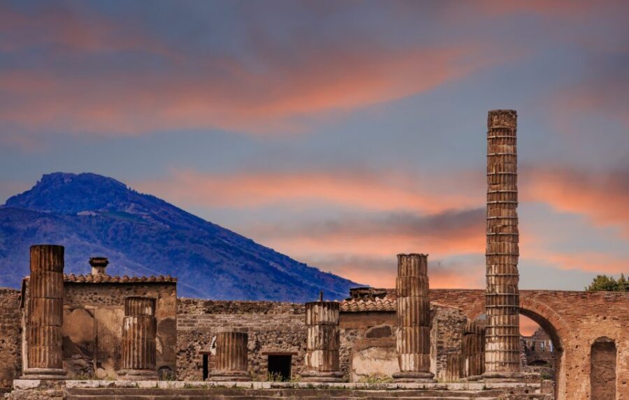 Pompeii: Skip-the-line-Ticket and Guided Tour - Semiprivate option: when smaller groups feel better