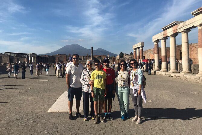 Pompeii Skip-the-line Tour with Archaeologist Guide - Gladiators and the training spaces you might miss alone