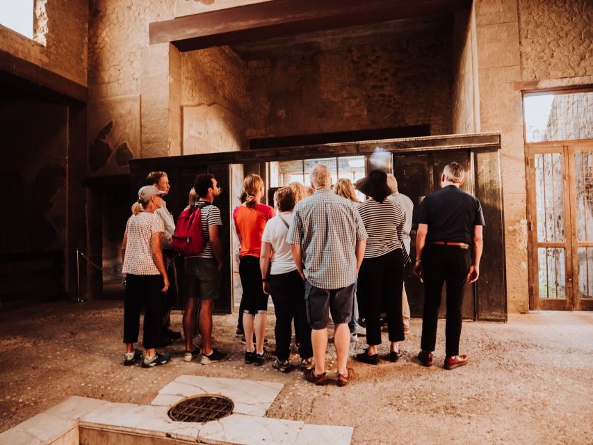 Pompeii: Small-Group Tour of Pompeii and Herculaneum - Your guide, headsets, and why the small-group size matters