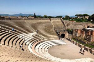 Pompeii small group tour with skip-the-line entrance included - Where you meet: Coffee Shop Vittoria Via Mare (and why that’s helpful)