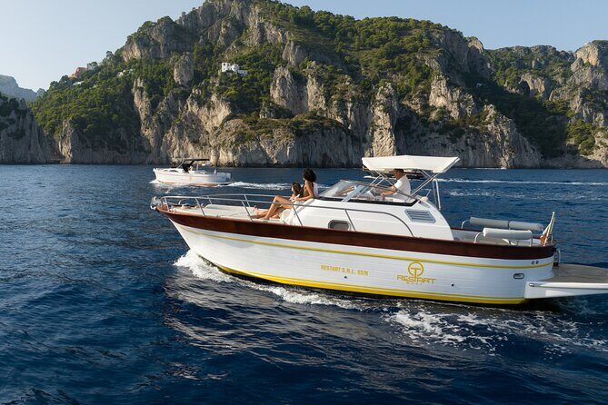 Private Boat Tour To Capri Departing From Positano - Faraglioni and Li Galli: photos are great, but the sea context is the point