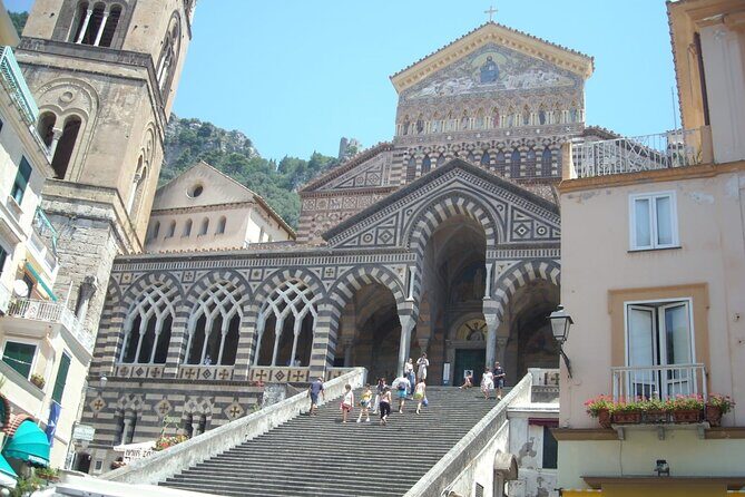 Private Day tour of Positano, Amalfi and Ravello from Naples - Lunch on the Coast: How to Avoid a Pricey Tourist Detour