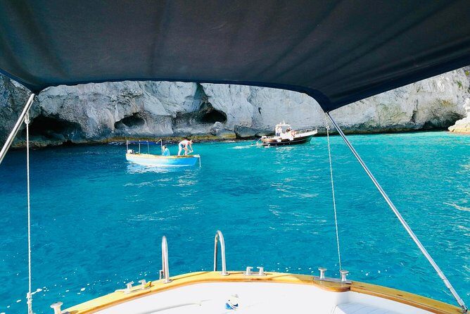 Private Island of Capri by Boat - Snorkeling and sun time: how to make the swim stop actually count