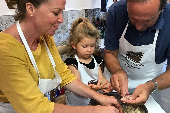 Private / Small Group at "Quanto Basta" School in Sorrento center - Small Group Size: Great for Hands-On, but Confirm Your Date