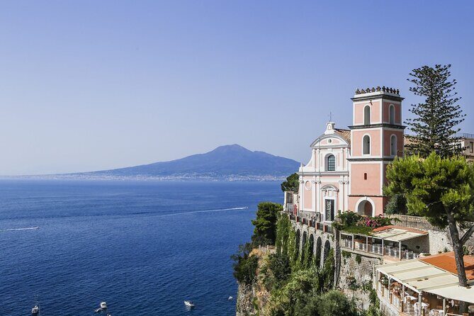 Private Tour of Pompeii, Sorrento and Positano from Naples - Sorrento: lemons, old streets, and the limoncello stop