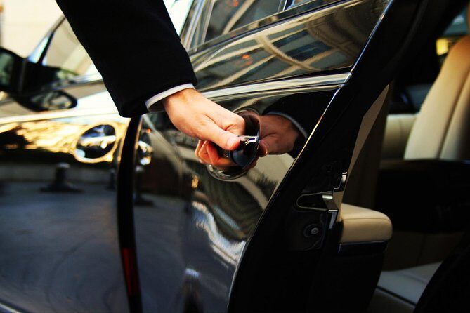 Private Transfer from Multiple Locations in Naples to Sorrento - The Drive to Sorrento: Traffic-Proof Time and a Comfortable Pace