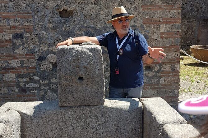 Semi - Private Tour of Pompeii with an Archaeologist - Skip the Worst Crowd Moments and Work With the Heat