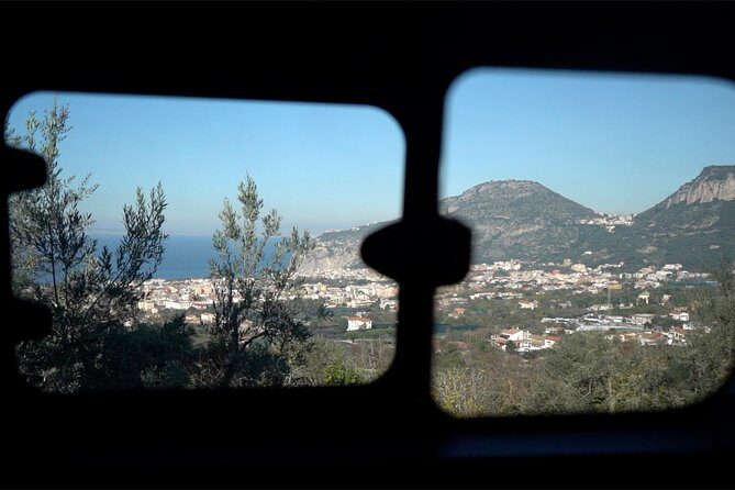 Shared Transfer from Sorrento to Naples Airport - Who This Shuttle Fits Best