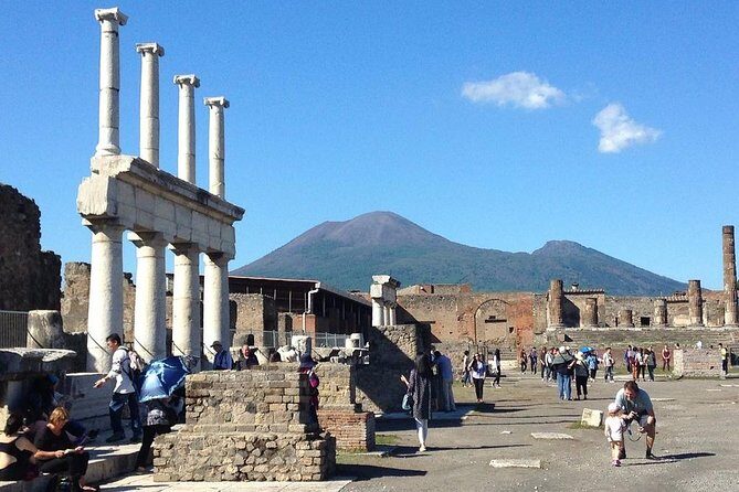 Sharing Tour of Pompeii - Stop 2: Casa dei Vettii and the kind of art you can actually use