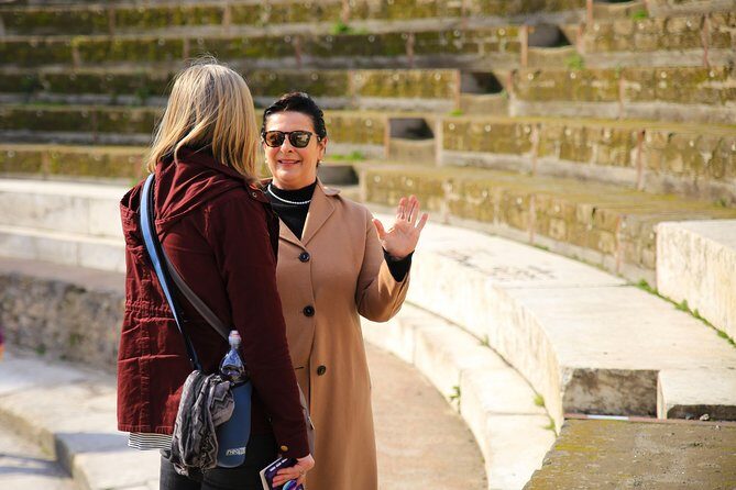 Skip the Line Guided Tour of Pompeii led by an Archaeologist - Stabian Baths (Terme Stabiane): public space with real clues